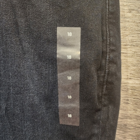 NEW Lane Bryant Curvy Fit Pedal High-Rise Crop Dark Washed Jeans 18 PLUS NWT - Picture 6 of 11